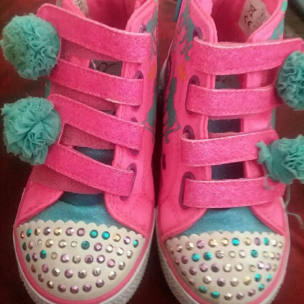 Sketcher Twinkle Toes girls like new worn 3 times!